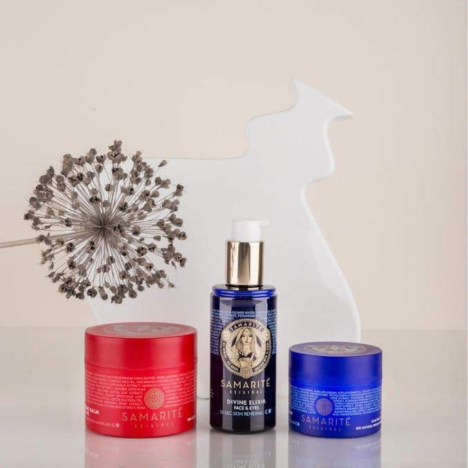 KREMY Z FILTREM, CZYLI JAK WSPIERAĆ SKÓRĘ I NIE OBCIĄŻAĆ LETNIEJ PIELĘGNACJI