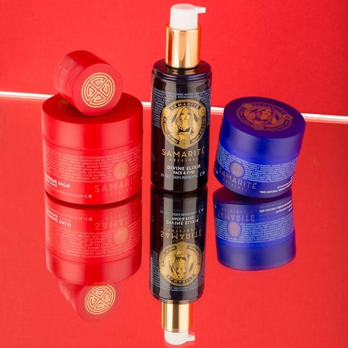 KREMY Z FILTREM, CZYLI JAK WSPIERAĆ SKÓRĘ I NIE OBCIĄŻAĆ LETNIEJ PIELĘGNACJI