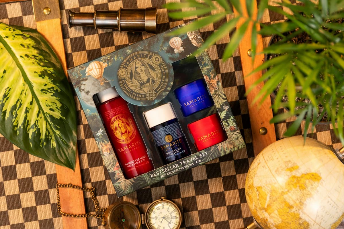 Jakie kosmetyki zabrać w Podróż. Idealny Travel Set na wyjazd